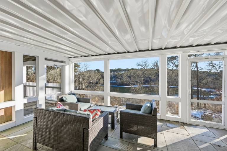 Lake front, Near Beach, AC, WiFi, Pet Friendly near Bike Path — photo 2