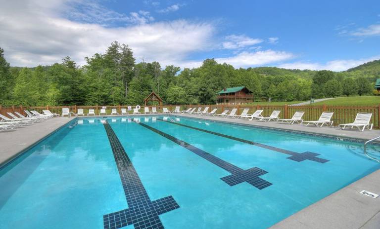 Cabin with patio, barbeque & pool | Mountain view in Sevierville, TN