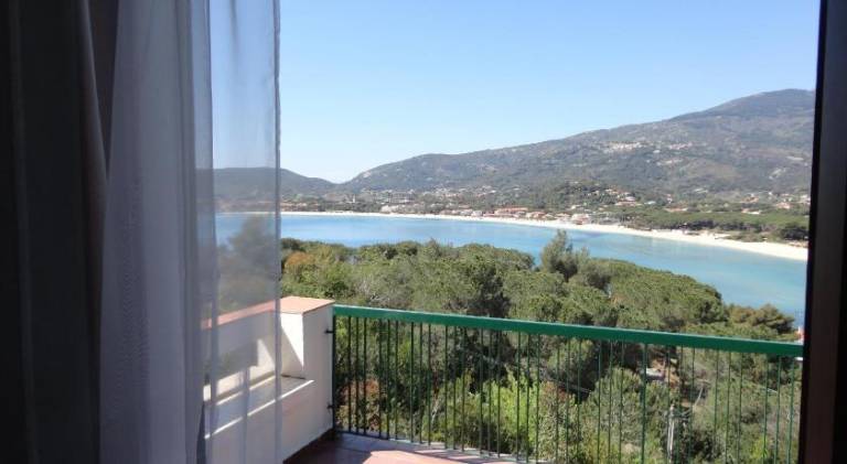 Holiday apartment | Close to the beach | Dogs allowed in Campo nell'Elba