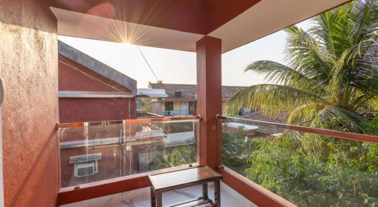 Modern 1BHK Condo W/S. Pool 3m. Walk To Beach — photo 4