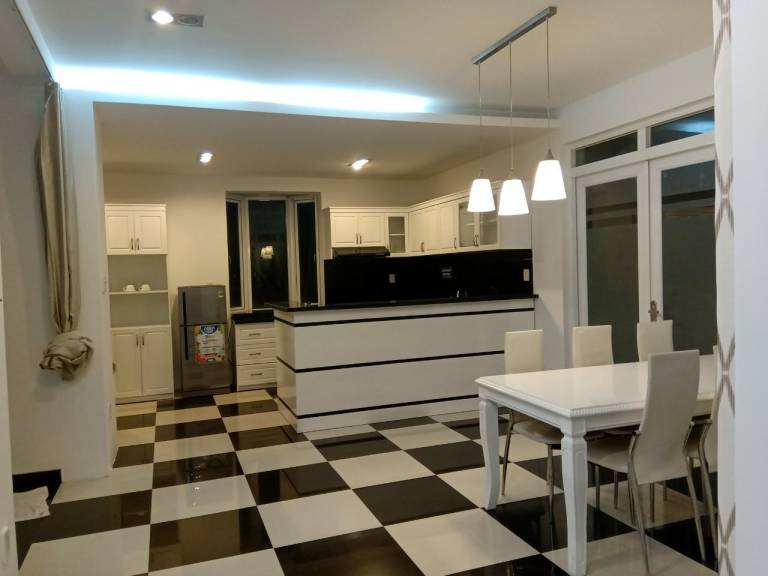 Charming villa with pool & hot tub | Beach nearby | Perfect for remote work | Dogs allowed in Nha Trang
