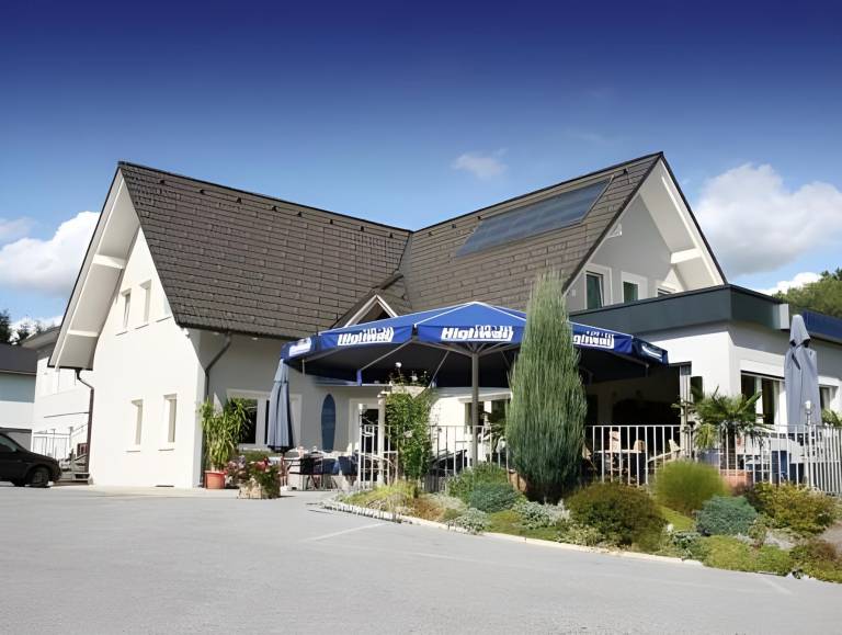 Hotel Highway Bed & Breakfast