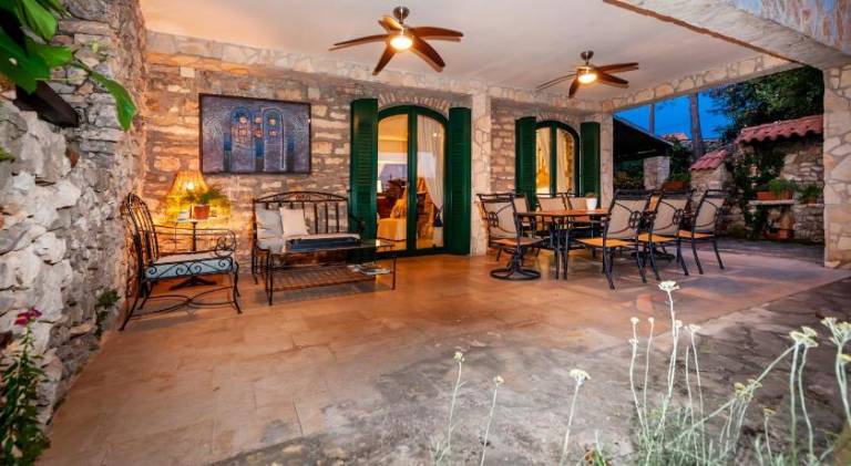 Villa with pool | Pets allowed — photo 5