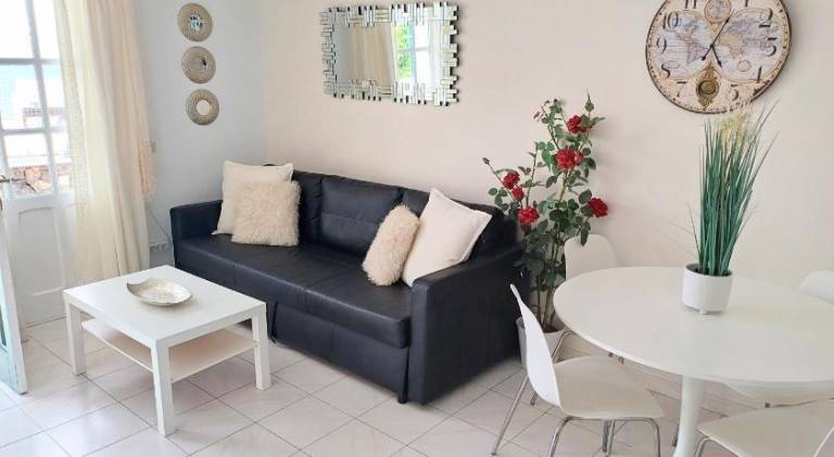 Beautiful holiday apartment with terrace & pool | Pets allowed — photo 2
