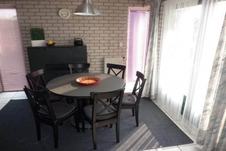Fully equipped vacation home with yard & patio | Pets allowed — photo 4