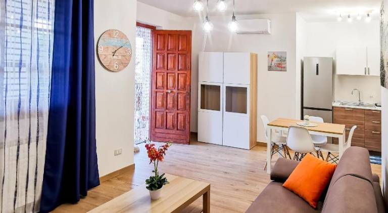 House with 2 rooms for 6 persons — photo 2