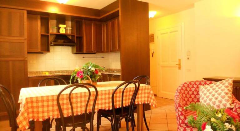 Serviced apartment with garden, patio & barbeque | Good for workation — photo 5