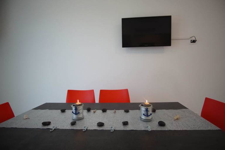 Rental apartment with patio — photo 5