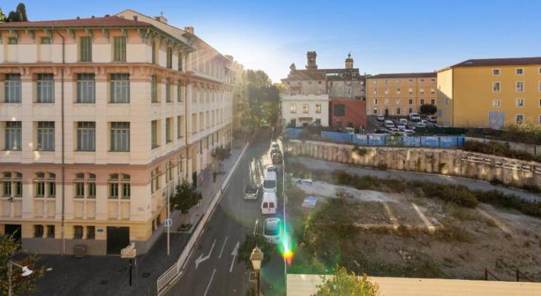 Apartment | Next to Castle Hill | Suitable for remote work | Pets are welcome — photo 4
