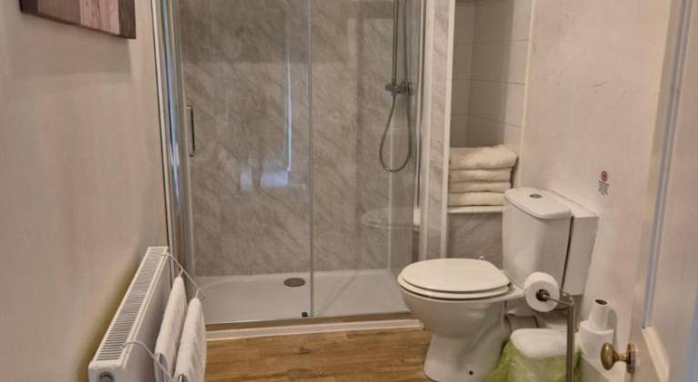 House with 2 rooms for 4 persons — photo 4