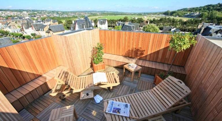 Serviced apartment with sauna, yard & pool — photo 5