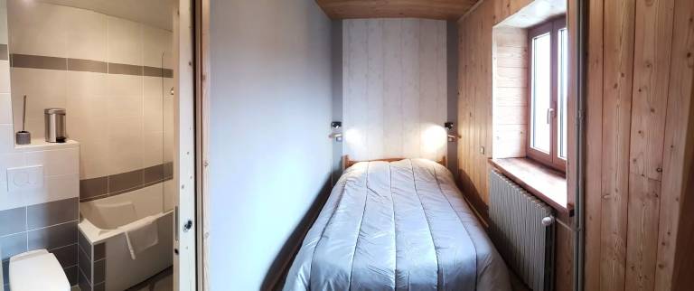 Apartment with 2 rooms for 6 persons — photo 4
