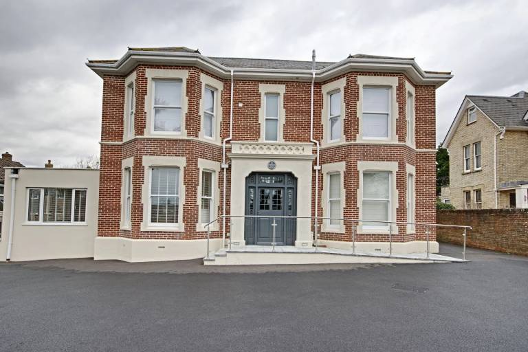 Bed and breakfast  Lymington