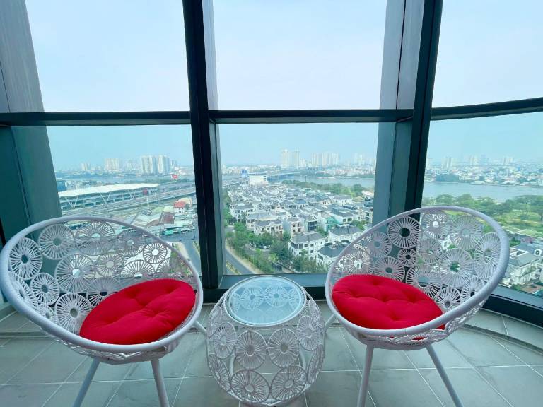 VIVIAN LANDMARK 81 3-Bedroom Luxury — photo 3