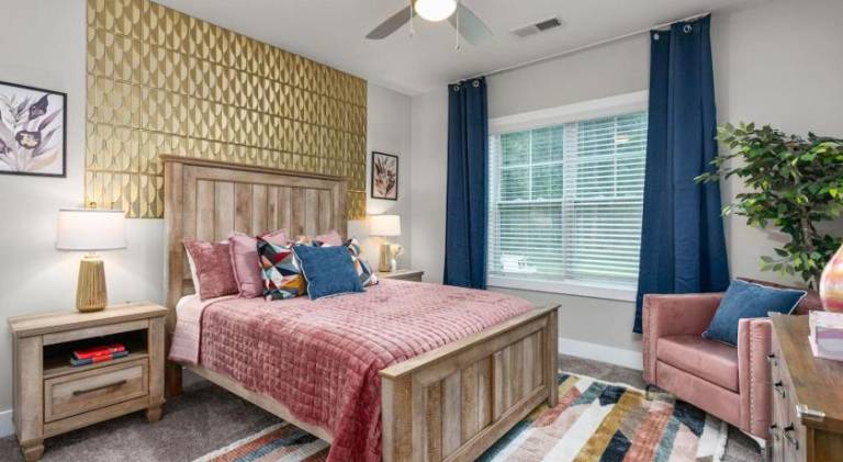 Apartment with pool | Pet-friendly in Greensboro, NC
