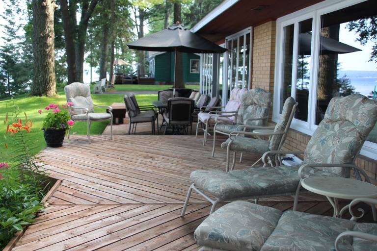 Higgins Lake, MI Vacation Rentals from 87 Hometogo