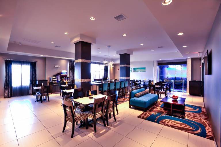 Holiday Inn Express Hotel & Suites Amarillo West By IHG — photo 5