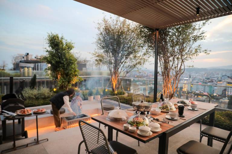 Pleasant apartment with barbecue, terrace & yard | Suitable for remote work | Dogs allowed — photo 2