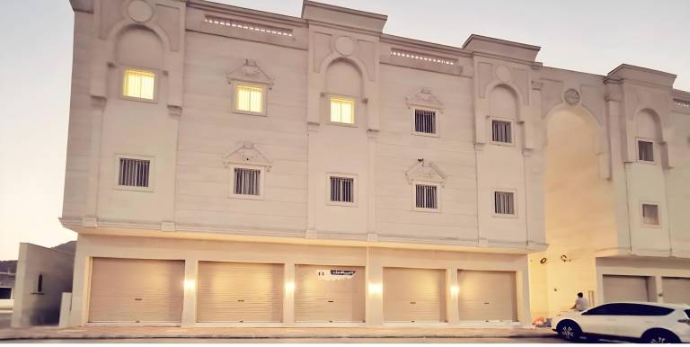 New 3Bedrooms, 10 Minutes From Al-Masjid -Nabawi in Madinah