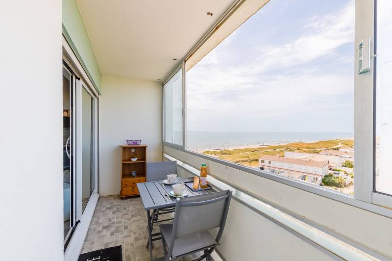 Family-oriented wonderful apartment | Sea view | Next to the beach | Dogs allowed — photo 3