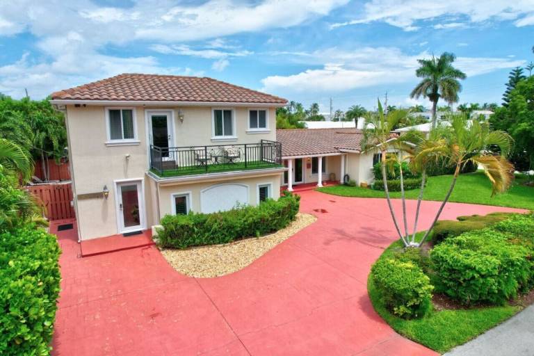 House  Lauderdale-by-the-Sea