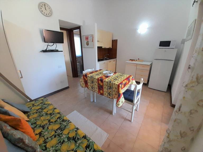 Children-friendly rental apartment with yard | Garden view | Next to the beach | Dogs allowed — photo 4