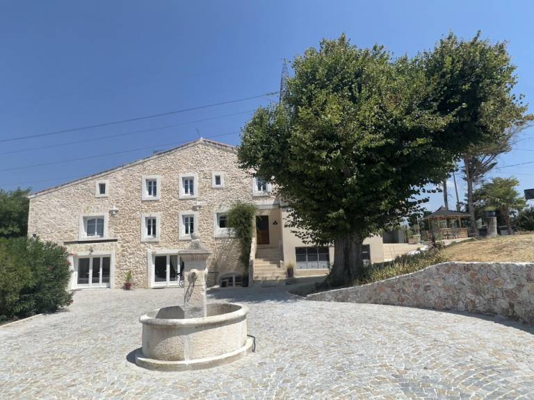 Le Moulin de Sonnailles in Vitrolles