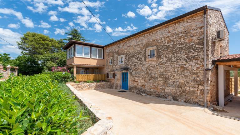 Fully equipped wonderful vacation home with barbeque, garden & terrace | Pets are welcome — photo 2