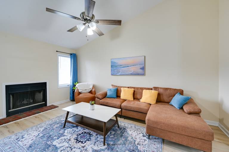 Greenville Getaway: Close to Campus + Stadium! — photo 5