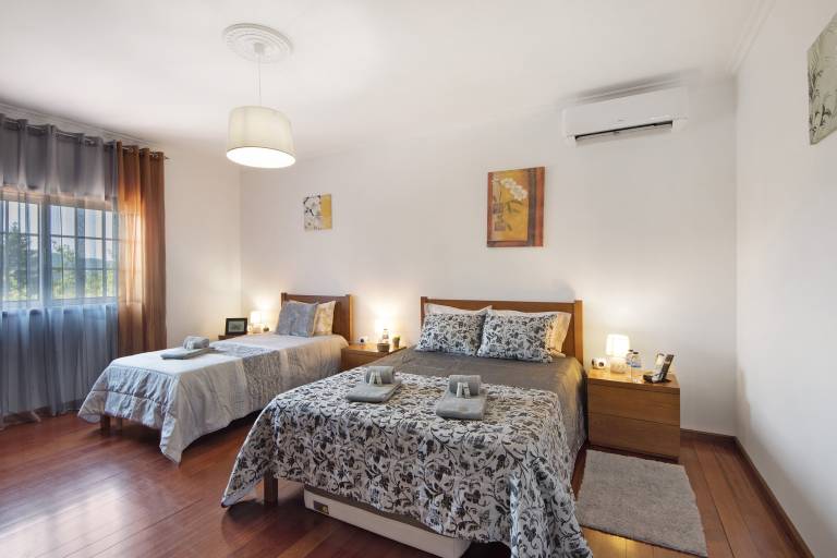 270 m² Privatzimmer