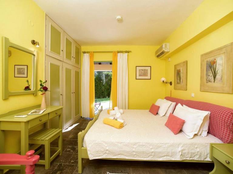 Rental apartment with pool | Nature view — photo 4