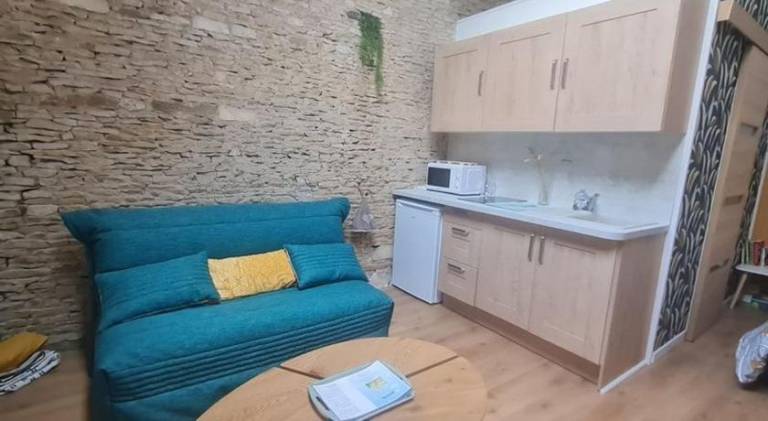 Pleasant holiday apartment with yard & terrace | Pet-friendly in Mondeville