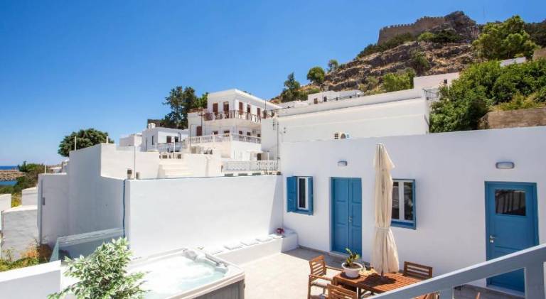 Villa with terrace, garden & jacuzzi | Close to the beach | Good for workation | Pets allowed — photo 5