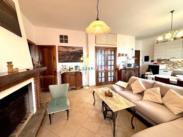 Rental apartment with terrace — photo 5