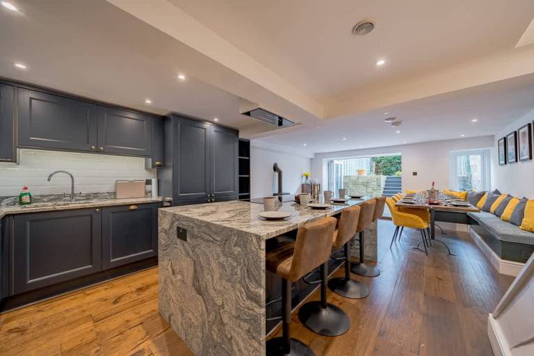 Child-friendly house with garden | Next to Pulteney Bridge | Pets are welcome in Bath