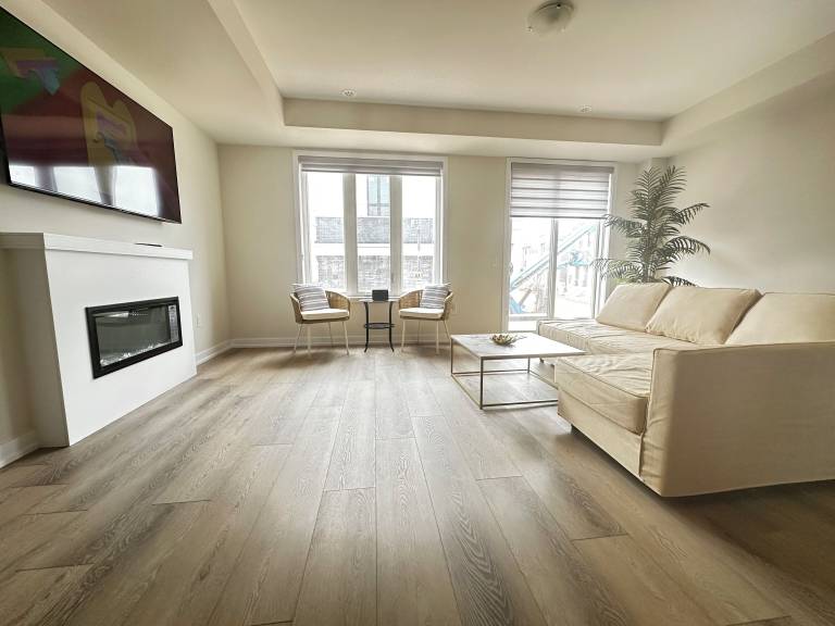 House  Oakville