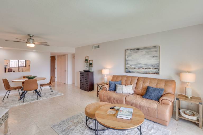 < 2 Mi to London Bridge: Chic Condo w/ Pool Access — photo 5