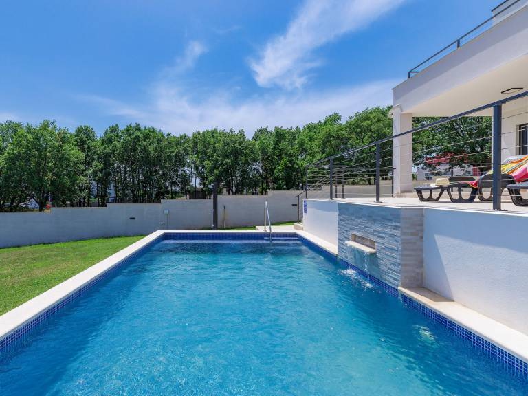 Fully equipped pleasant house with garden, private pool & patio | Dogs allowed — photo 5