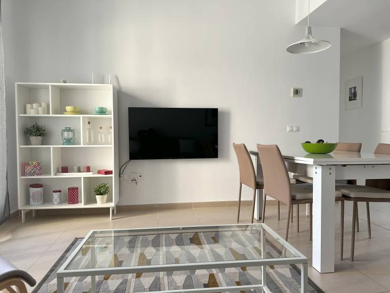 Children-friendly pleasant apartment with patio, pool & yard | Close to the beach | Dogs allowed — photo 4