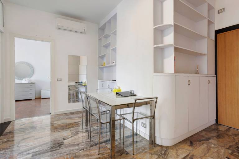 Apartment with fast internet, garden & patio | City view — photo 3