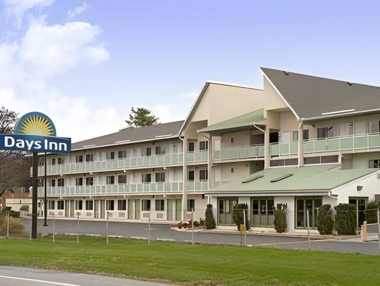 Days Inn by Wyndham Harrisburg North in Harrisburg, PA