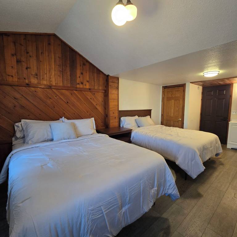 Lodge Naples