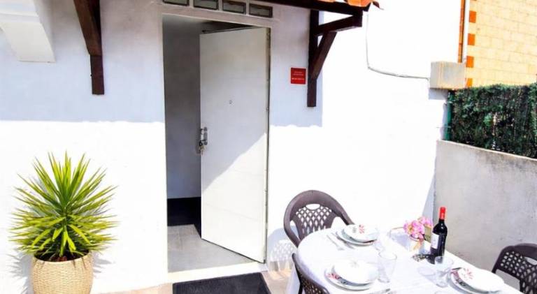 Apartment with 2 rooms for 5 persons — photo 4