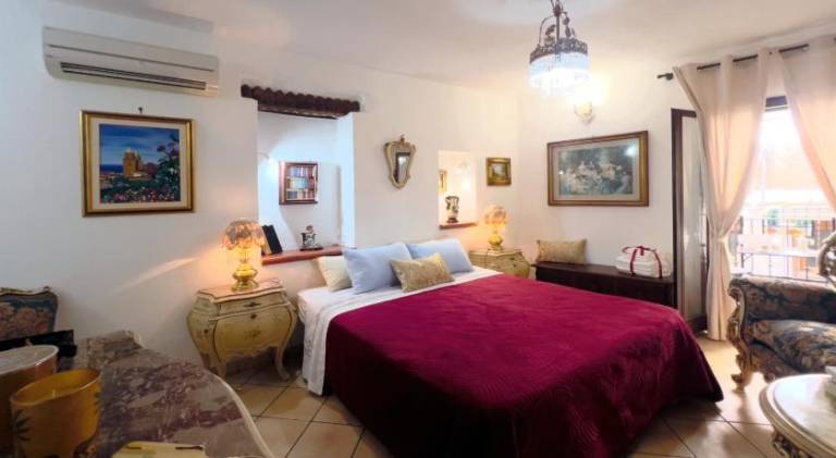 Rental apartment with 1 room for 4 persons in Cefalù