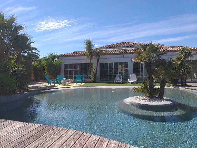 Villa Vias