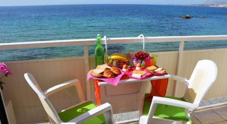 Holiday apartment with terrace in Chania