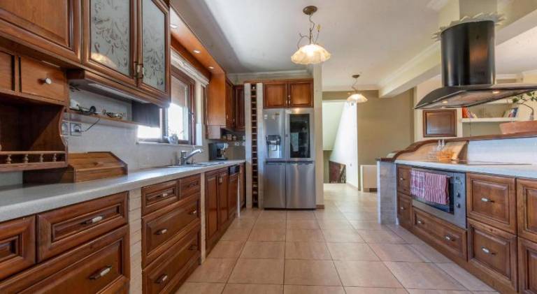 Fully equipped charming villa with garden, private pool & hot tub | Close to the beach | Pets are welcome — photo 3