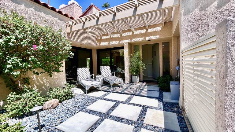 Family-oriented condo with hot tub & heated pool | Good for workation | Pets allowed — photo 3