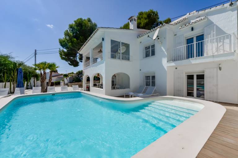 Fully equipped big villa with barbeque, yard & terrace | Pets are welcome — photo 2