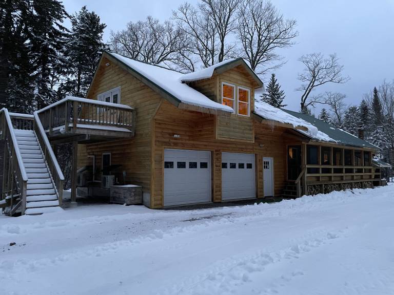 Cabin Beaver Cove